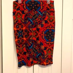 Barely worn straight skirt- beautiful colors!